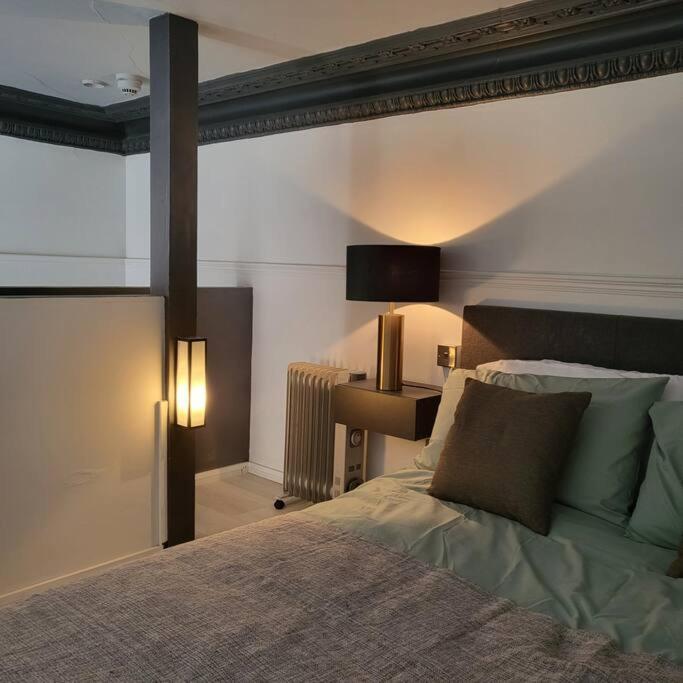 21 Mini Loft Apartment - Great Location - Comfy King Size Bed Brighton Bagian luar foto